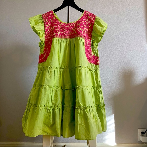 J. Marie Embroidered Dress * Size Medium * New - Picture 1 of 3